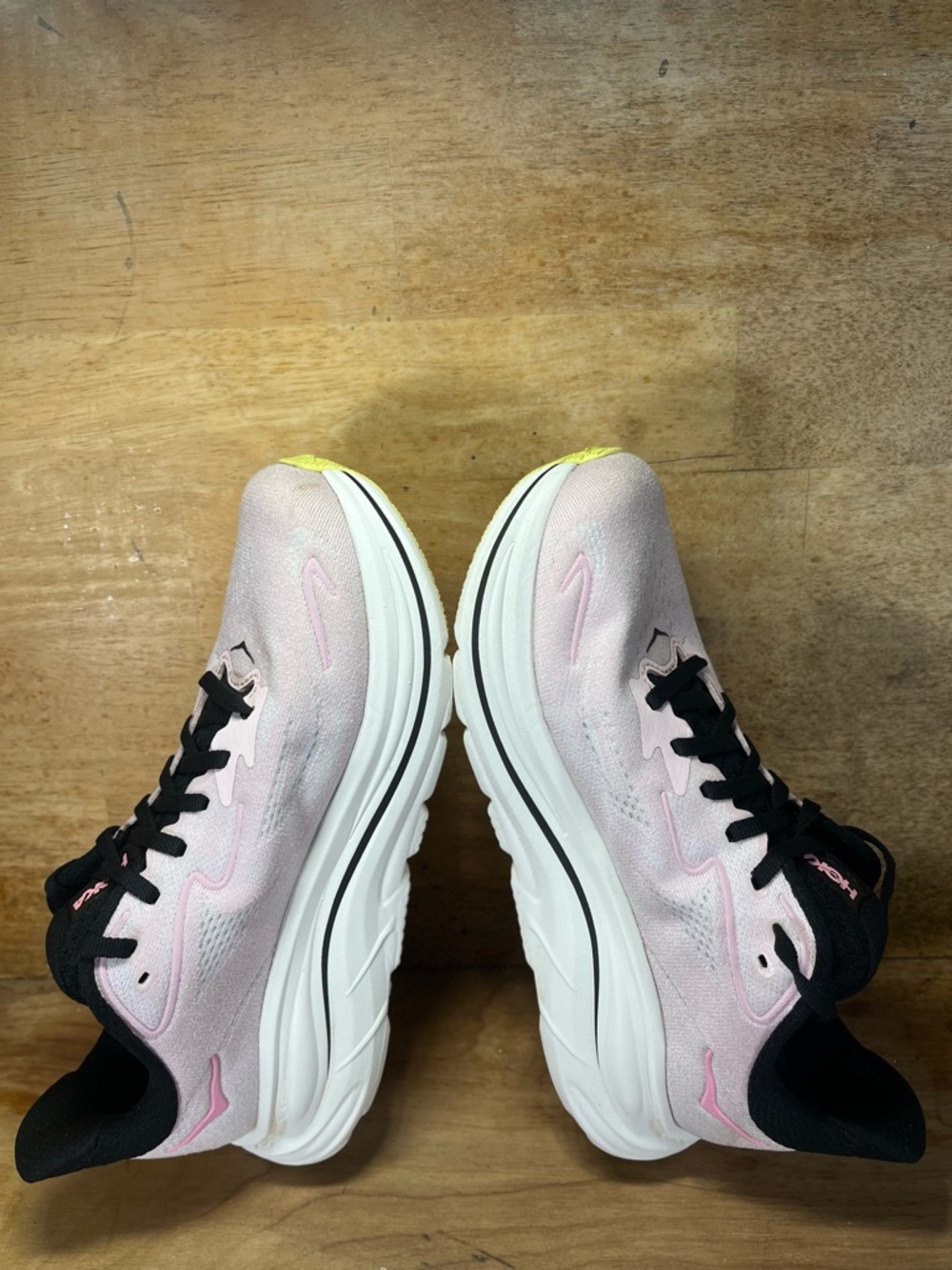 Hoka One One Clifton 10 REFLECTIVE Womens Size 7.5 Running Shoes Sneakers Pink - Picture 6 of 12